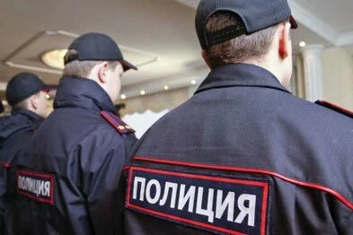 Феодосийского наркополицейского обвинили в незаконном присвоении 60 тыс. руб